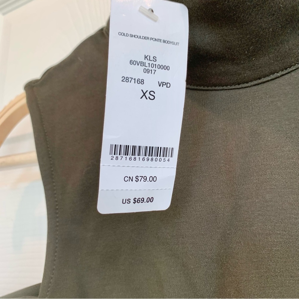 ☘️ Bebe Ponte Cold-Shoulder High Neck Bodysuit in Moss Green - Picture 12 of 12
